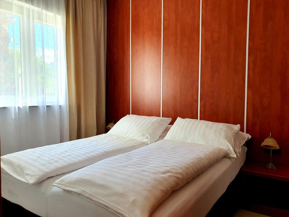 Boutique Hotel Bora & Villas Garamm Pakoštane エクステリア 写真
