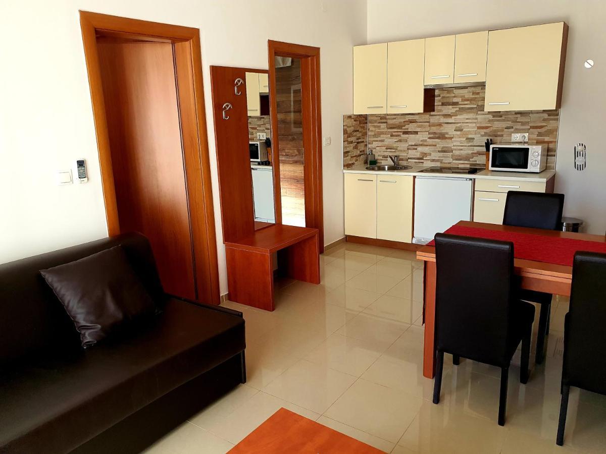 Boutique Hotel Bora & Villas Garamm Pakoštane エクステリア 写真