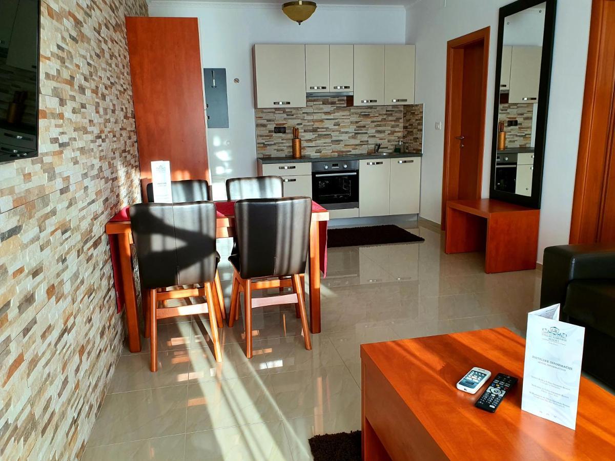 Boutique Hotel Bora & Villas Garamm Pakoštane エクステリア 写真